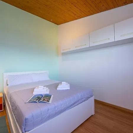Appartement Petit Cadeau Cademario